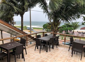Roy Hotel & Restaurant