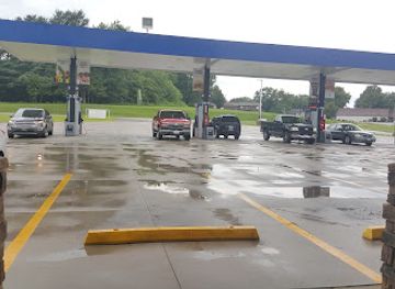 illinois/ferne-clyffe-state-park/restaurant/acee-s-neighborhood-market-deli