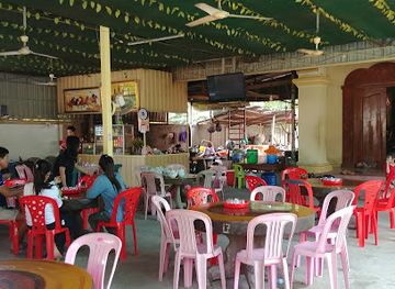 cambodia/kampong-chhnang/restaurant/coffee-daem-mien