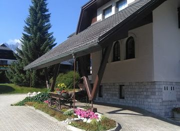 slovenia/kranjska-gora/restaurant/penzion-restavracija-livada-zivko-miljevic-s-p