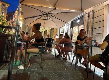 italy/genoa/centro-storico/restaurant/pasta-street