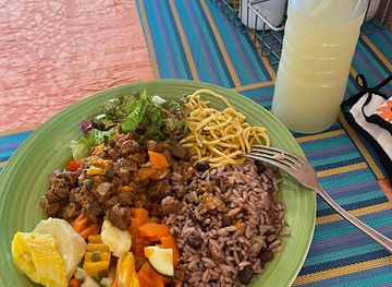 antigua-and-barbuda/barbuda/restaurant/mama-s-delights