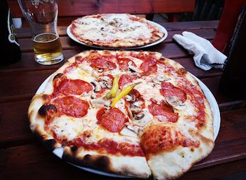 montenegro/durmitor/restaurant/balkan-pizzeria