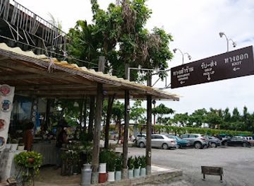 thailand/samut-prakan/restaurant/sailom-bang-pu