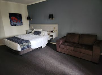 australia/north-east-south-australia/restaurant/adelaide-manor-de-veers-restaurant