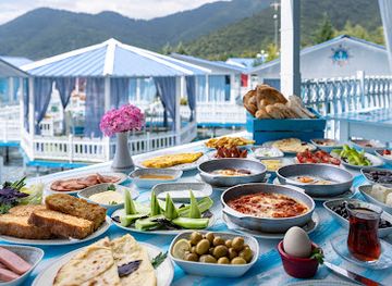 azerbaijan/kura-aras-lowland/restaurant/caspian-baliq-evi