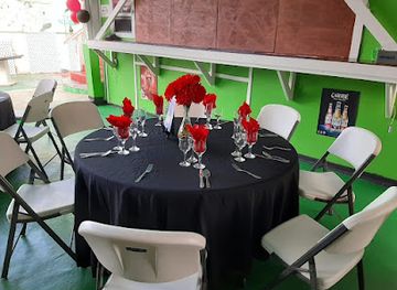 antigua-and-barbuda/saint-john/restaurant/awe-cafe-shakespeare-s-bar-lounge