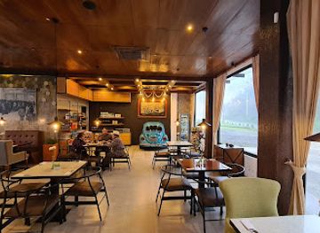 ecuador/sierra/restaurant/restaurante-raid-1969