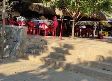 colombia/santa-marta/taganga/restaurant/restaurante-dunkarinka