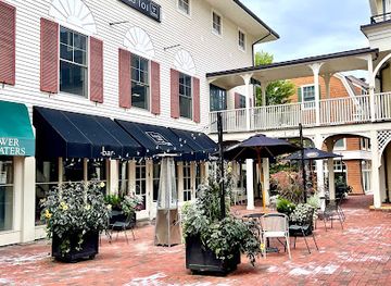 massachusetts/pioneer-valley/restaurant/food-101-bar-bistro