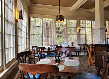 california/yosemite-village/restaurant/wawona-hotel-dining-room