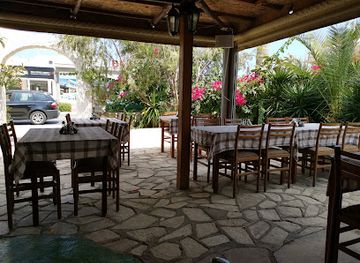 cyprus/fig-tree-bay/restaurant/nameless-restaurant