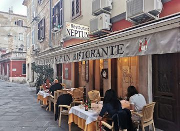 slovenia/piran/restaurant/restavracija-neptun
