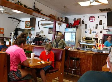 florida/homosassa-springs-wildlife-state-park/restaurant/kim-s-cafe-ii