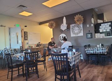 washington/the-columbia-basin/restaurant/hill-s-restaurant-lounge