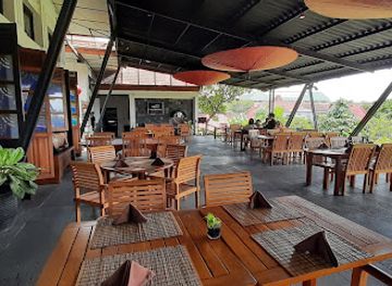 indonesia/yogyakarta/restaurant/omah-dhuwur-coffee-dining