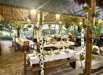 mozambique/tofo-beach/restaurant/tofo-tofo