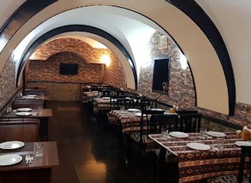 azerbaijan/baku/fountain-square/restaurant/biryani-house-restaurant