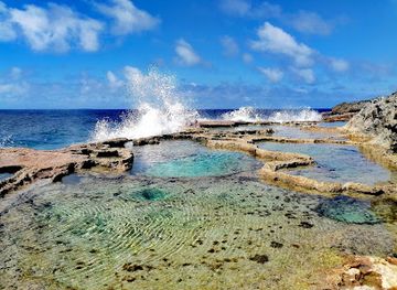 new-caledonia/lifou-island/restaurant/le-tamanou-beach