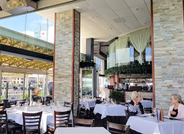 australia/adelaide/glenelg/restaurant/seafire-on-the-marina