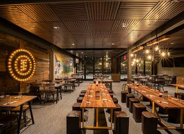 montana/the-cabinet-mountains/restaurant/westward-social