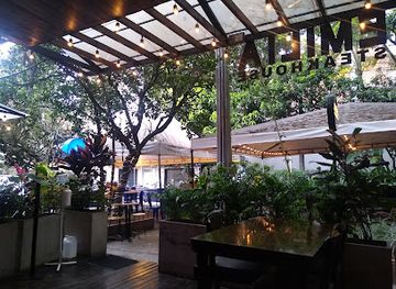 colombia/medellin/envigado/restaurant/emmilia-gastrobar