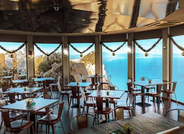 gibraltar/camp-bay/restaurant/mons-calpe-suite