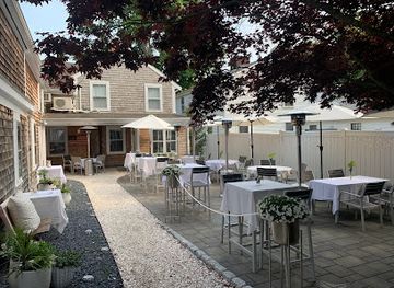 massachusetts/cape-cod/restaurant/spinnaker-restaurant