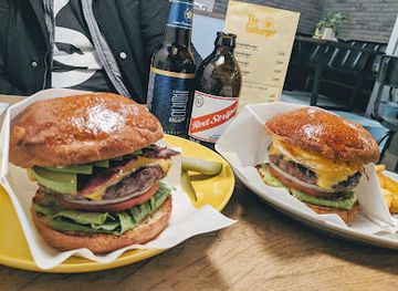 japan/kanazawa/restaurant/the-godburger