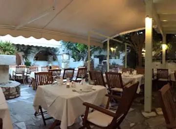 DIONYSOS Garden Restaurant