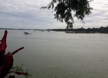 laos/si-phan-don-four-thousand-islands/restaurant/padthana-restaurant