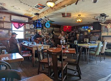 texas/enchanted-rock-state-natural-area/restaurant/hill-top-cafe