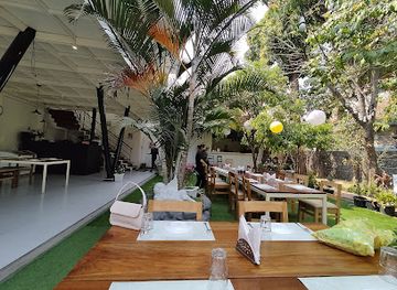 india/imphal/restaurant/eden-lounge-imphal