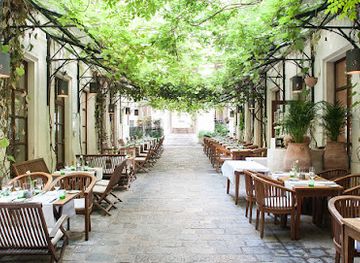 austria/vienna/neubau/restaurant/durchhaus