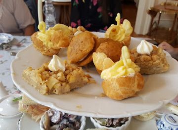 ohio/findlay/restaurant/swan-house-tea-room