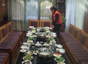 bhutan/paro/restaurant/leezang-cafe-and-restaurant