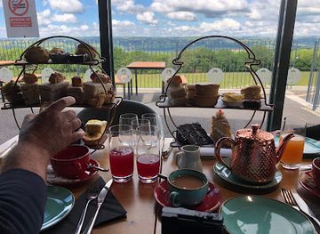 united-kingdom/dyfed/restaurant/hollol-gymraeg