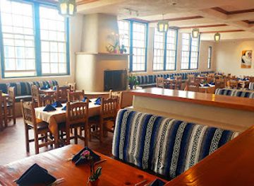new-mexico/albuquerque/restaurant/la-fonda-del-bosque
