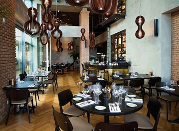 cyprus/limassol/mouttagiaka/restaurant/como-osteria-lounge-bar