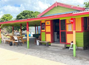 saint-kitts-and-nevis/saddle-hill/restaurant/steve-s-hideout