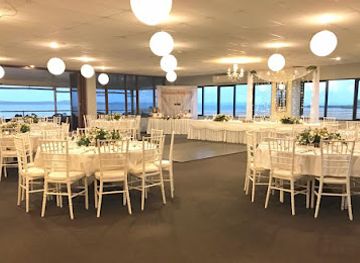 australia/fraser-coast/restaurant/waterfront-restaurant