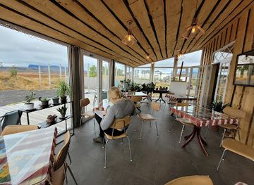 iceland/snaefellsnes-peninsula/restaurant/hja-goou-folki