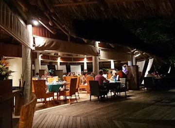 seychelles/ile-therese/restaurant/helios