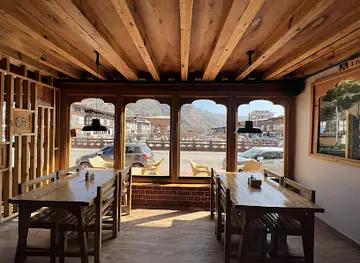Mountain Cafe - Paro