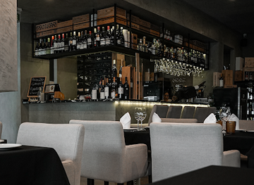 portugal/aveiro/restaurant/fama-by-luis-lavrador