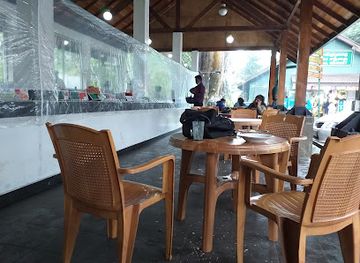 sri-lanka/nuwara-eliya/restaurant/hela-bojun-hala