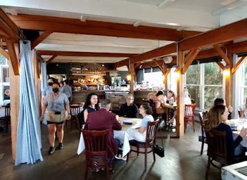 new-york/the-hamptons/restaurant/cowfish