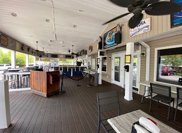 maryland/chesapeake-and-ohio-canal-national-historical-park/restaurant/traders-seafood-steak-ale