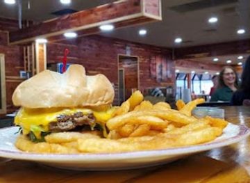 ohio/youngstown/restaurant/sams-southern-eatery-youngstown