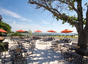virginia/northern-neck/restaurant/merroir-tasting-room
